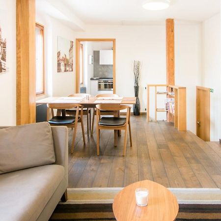 Modern Apartment In A Picturesque 15Th-Century Building Prague Exterior photo