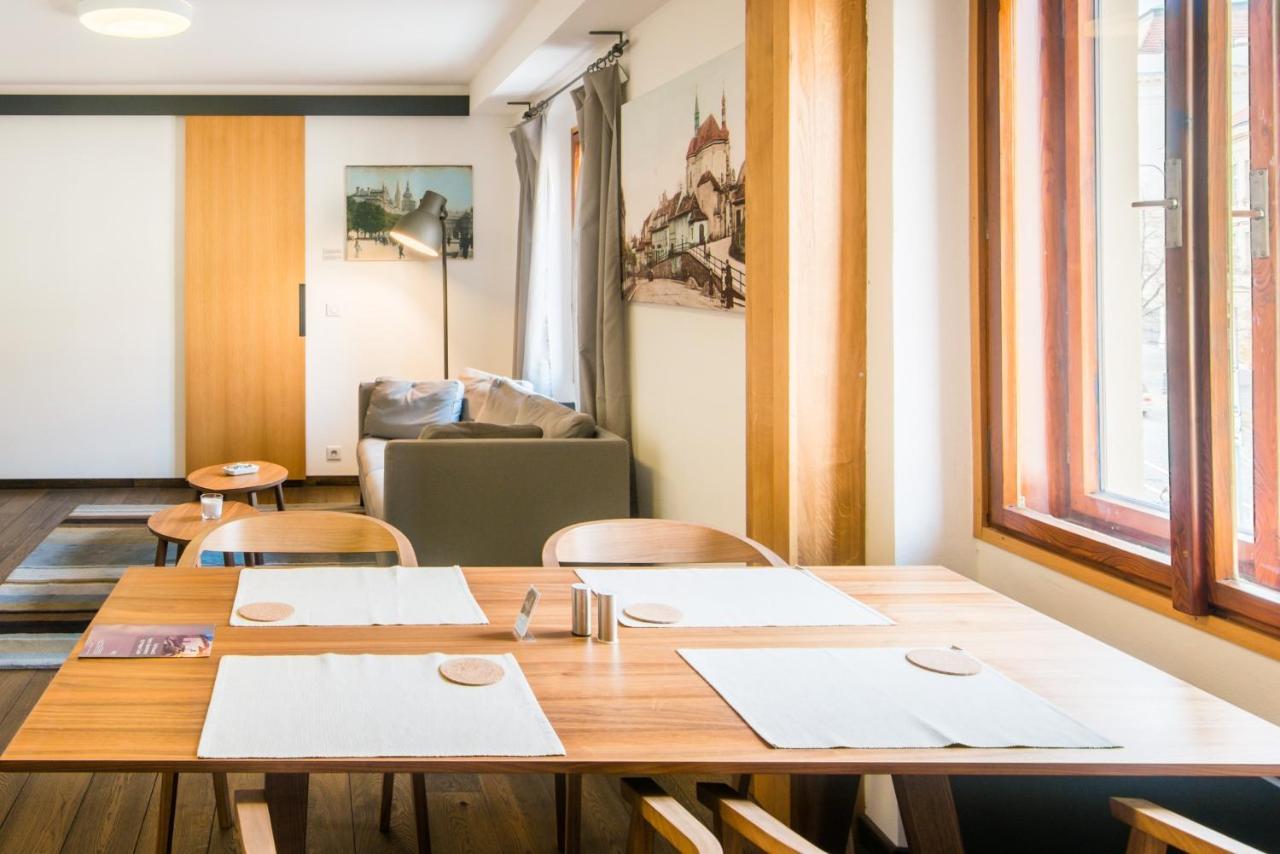 Modern Apartment In A Picturesque 15Th-Century Building Prague Exterior photo